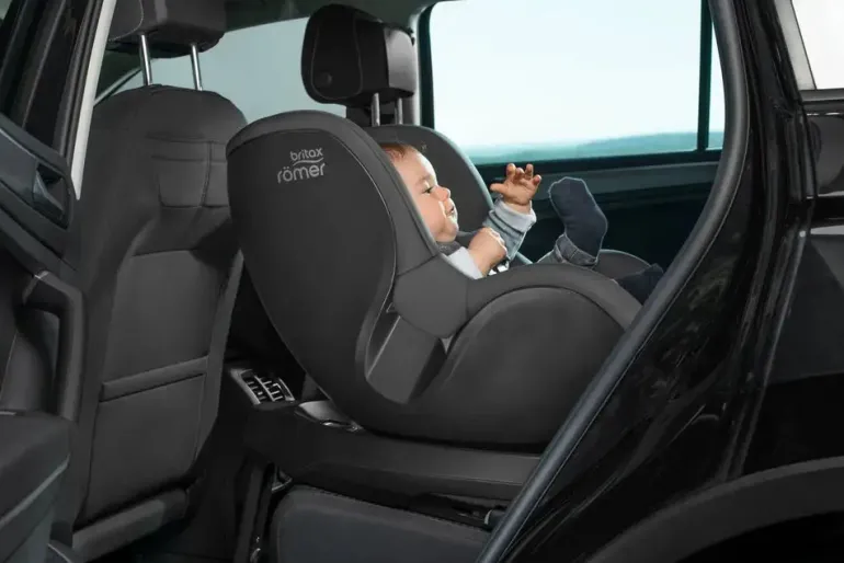 Britax Dualfix M Plus Space Black