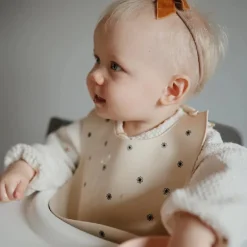 Mushie Hagesmæk Black Daisy