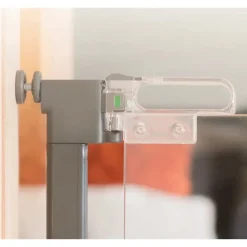 Safe & Care - Presmonteret sikkerhedsgitter. - 76-96 cm