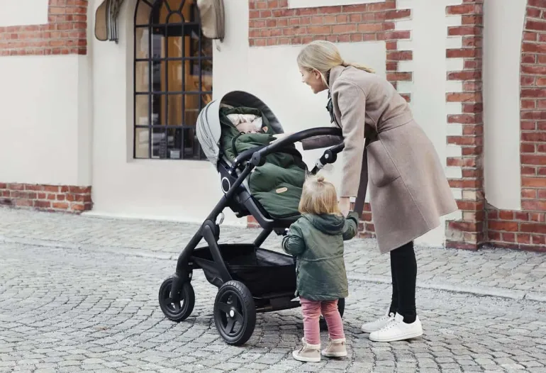 Voksi Explorer - Grey Flying